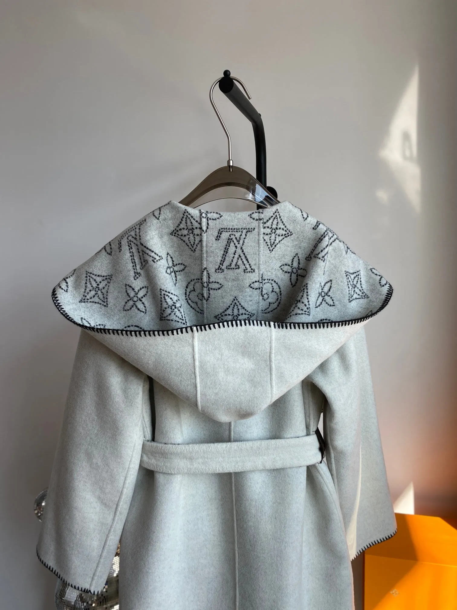 High Quality LUV Wrap Coat 029