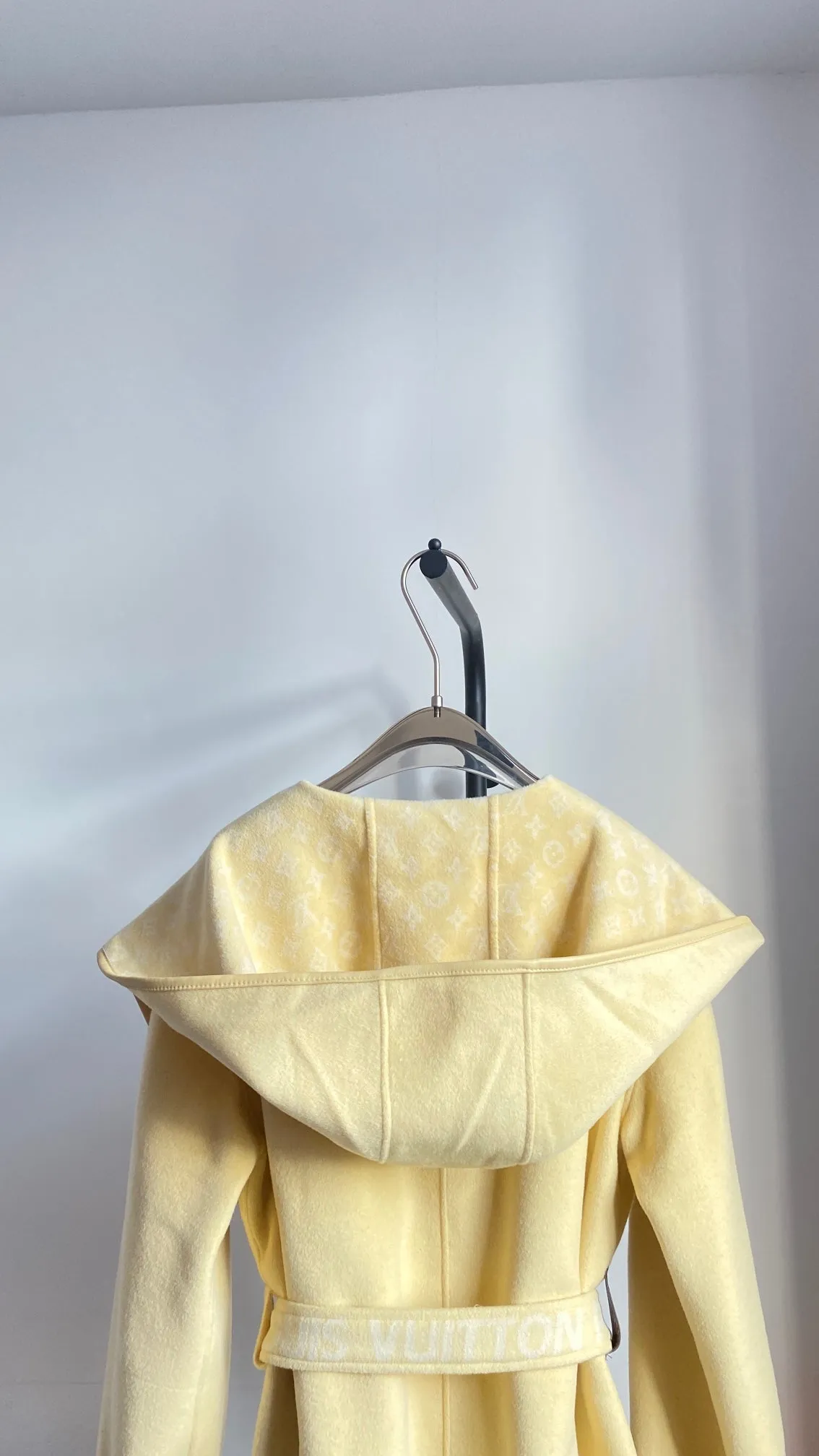 High Quality LUV Wrap Coat 034