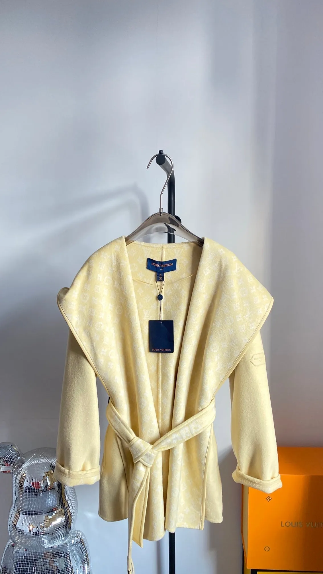 High Quality LUV Wrap Coat 034