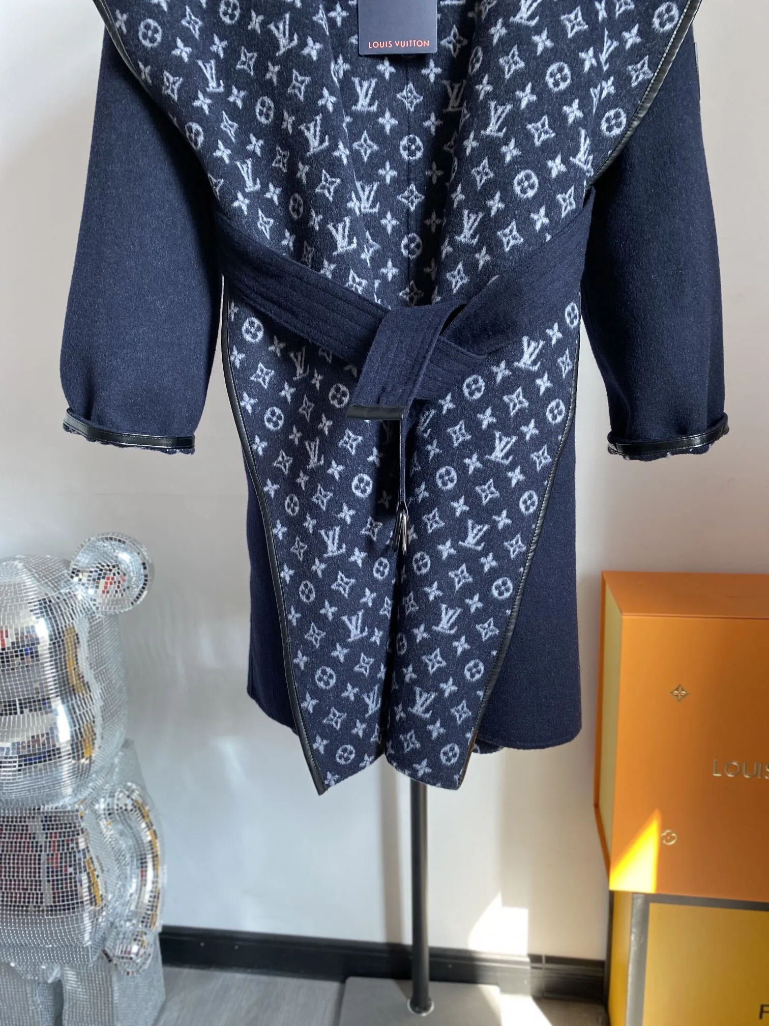 High Quality LUV Wrap Coat 042